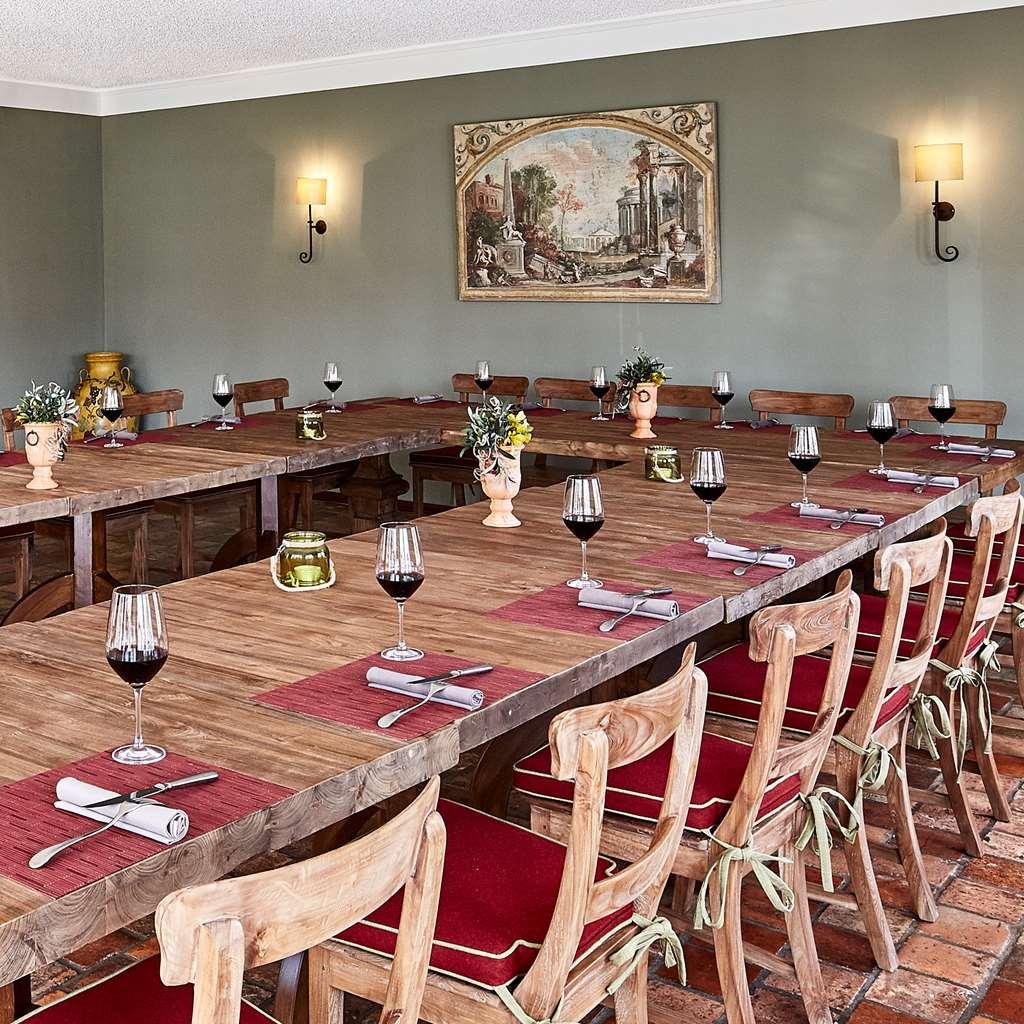 Althoff Hotel Fuerstenhof Celle Udogodnienia zdjęcie The dining room at the Château de Chaumont